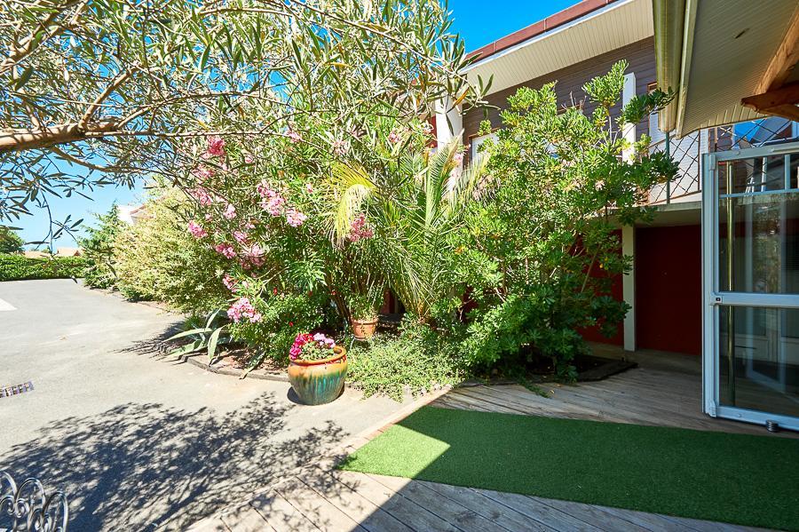 Hotel Residence La Baie Des Landes Gujan-Mestras Exterior photo